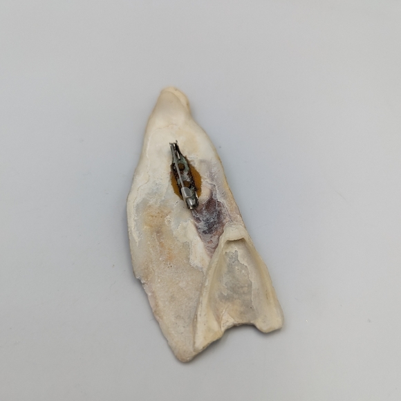 Hand painted Lady Figure Artist made On Oyster shell Brooch Vintage - Picture 10 of 12